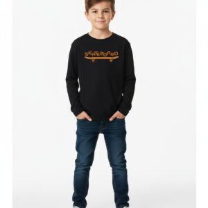 CAMISETA SKATEBOARD LETRAS - NEGRA